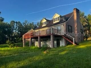 For Sale: $400,000 (3 beds, 3 baths, 2340 Square Feet)