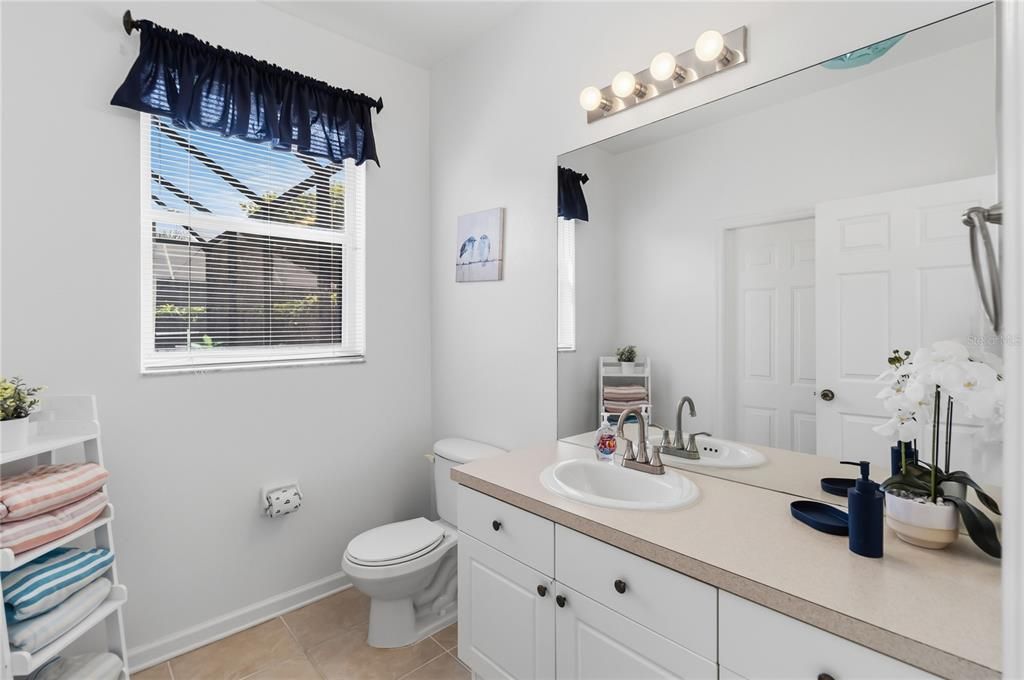 For Sale: $635,000 (6 beds, 3 baths, 2434 Square Feet)