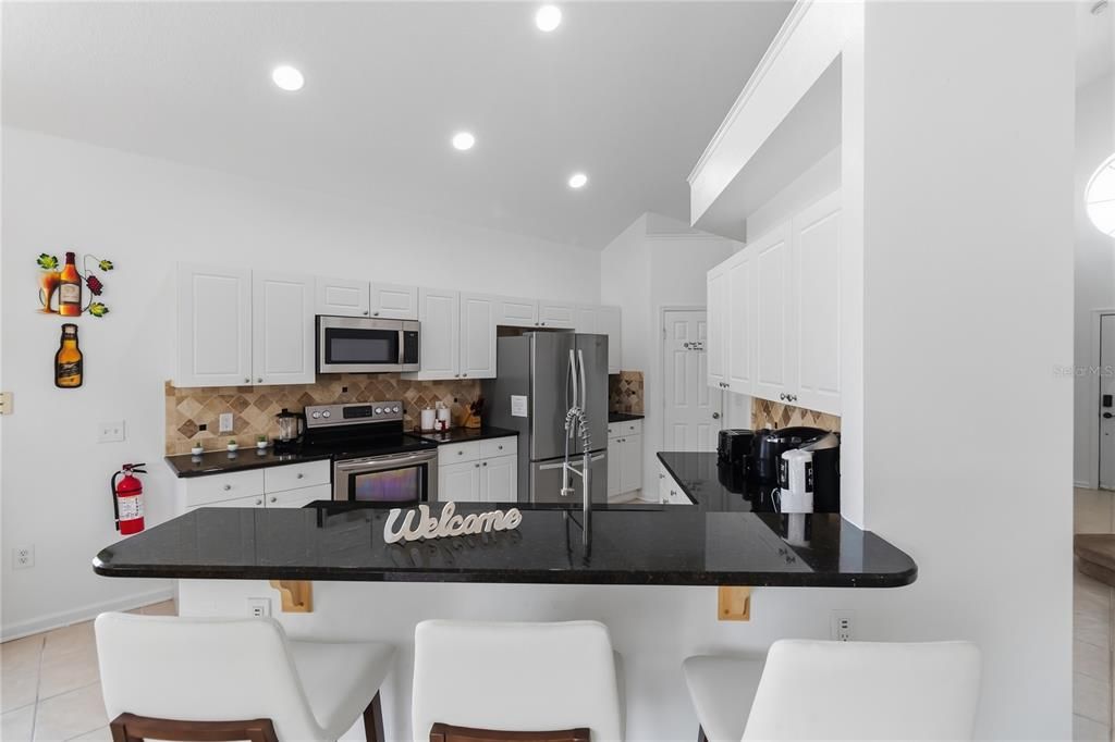 For Sale: $635,000 (6 beds, 3 baths, 2434 Square Feet)