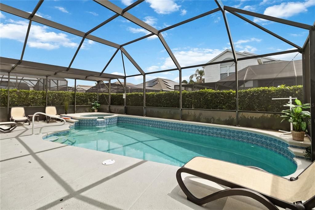 For Sale: $635,000 (6 beds, 3 baths, 2434 Square Feet)