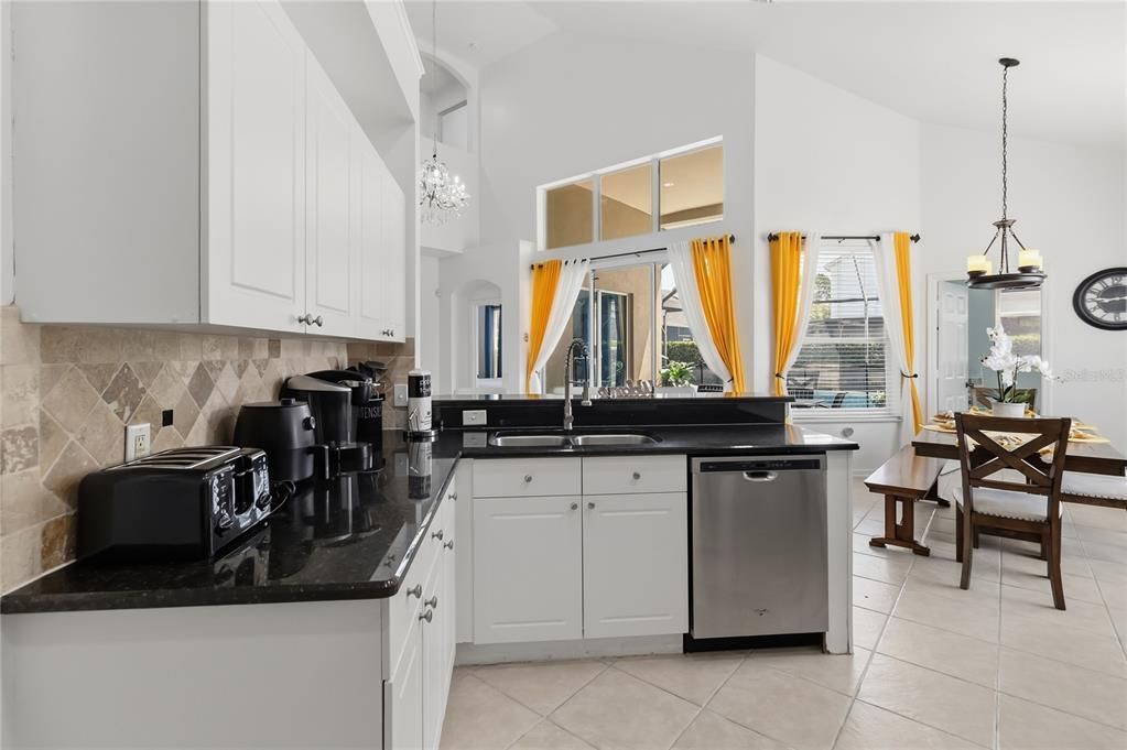 For Sale: $635,000 (6 beds, 3 baths, 2434 Square Feet)
