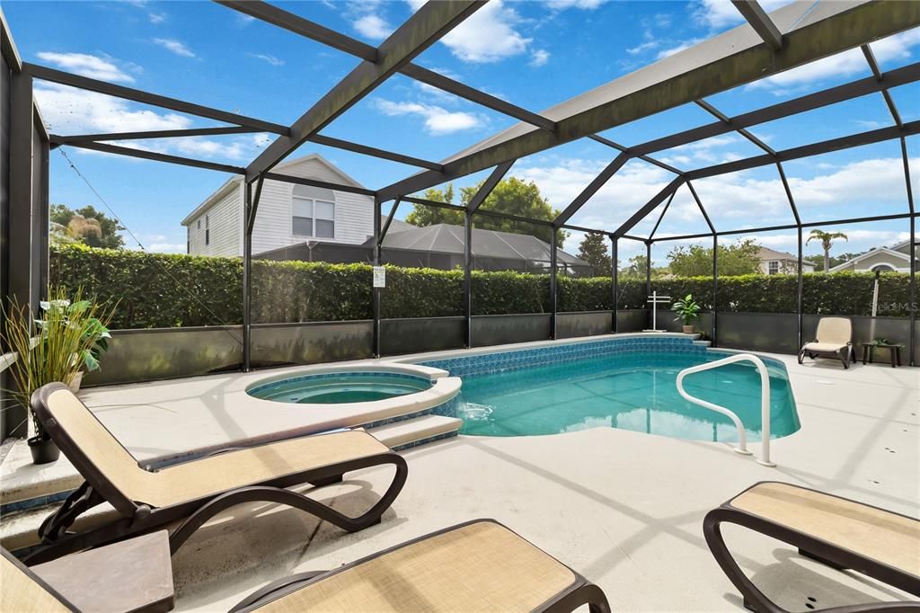 For Sale: $635,000 (6 beds, 3 baths, 2434 Square Feet)