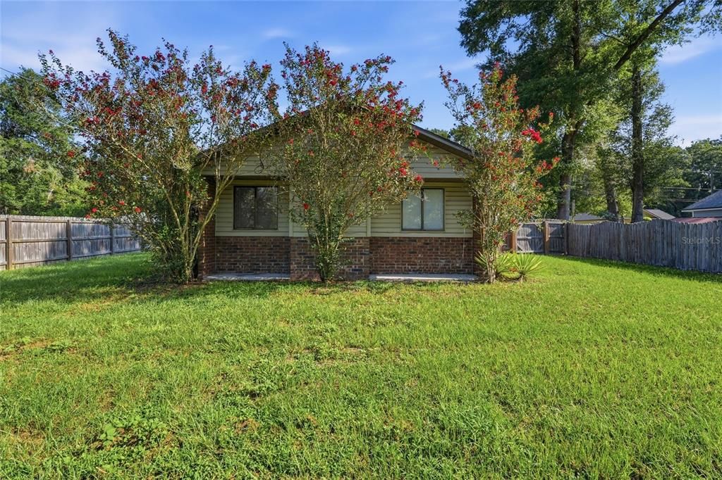 For Sale: $225,000 (3 beds, 1 baths, 1022 Square Feet)