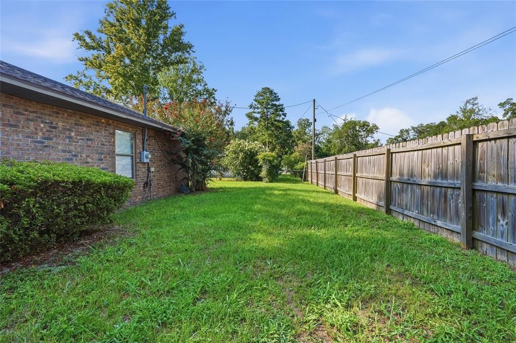 For Sale: $225,000 (3 beds, 1 baths, 1022 Square Feet)