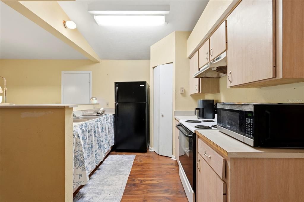 For Sale: $225,000 (3 beds, 1 baths, 1022 Square Feet)