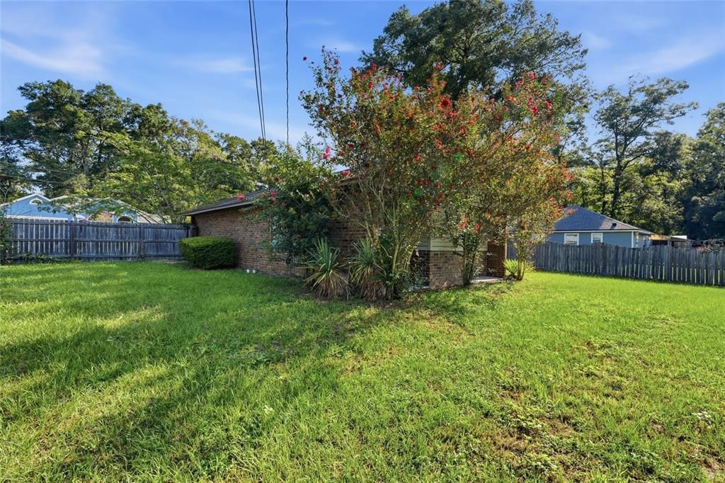 For Sale: $225,000 (3 beds, 1 baths, 1022 Square Feet)