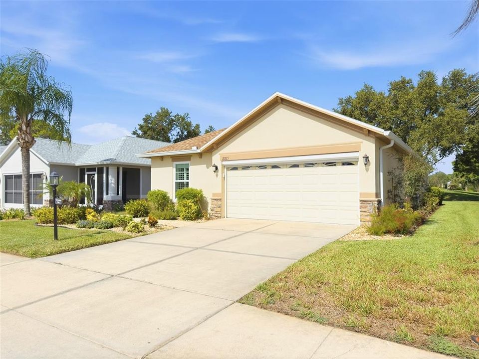 For Sale: $255,000 (3 beds, 2 baths, 1300 Square Feet)