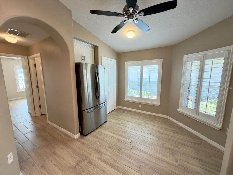 For Sale: $255,000 (3 beds, 2 baths, 1300 Square Feet)