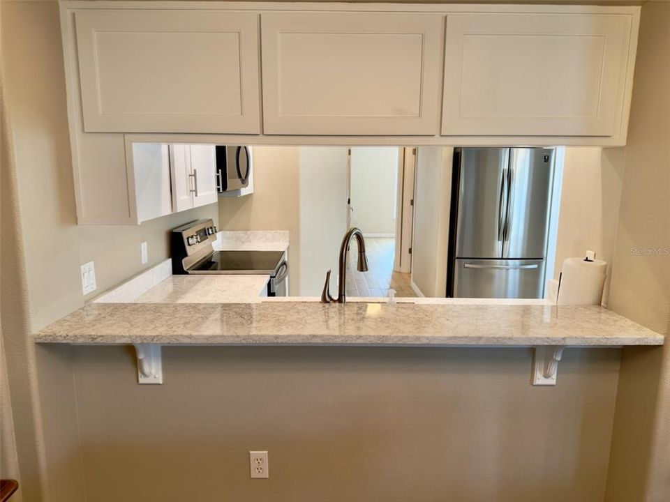 For Sale: $255,000 (3 beds, 2 baths, 1300 Square Feet)
