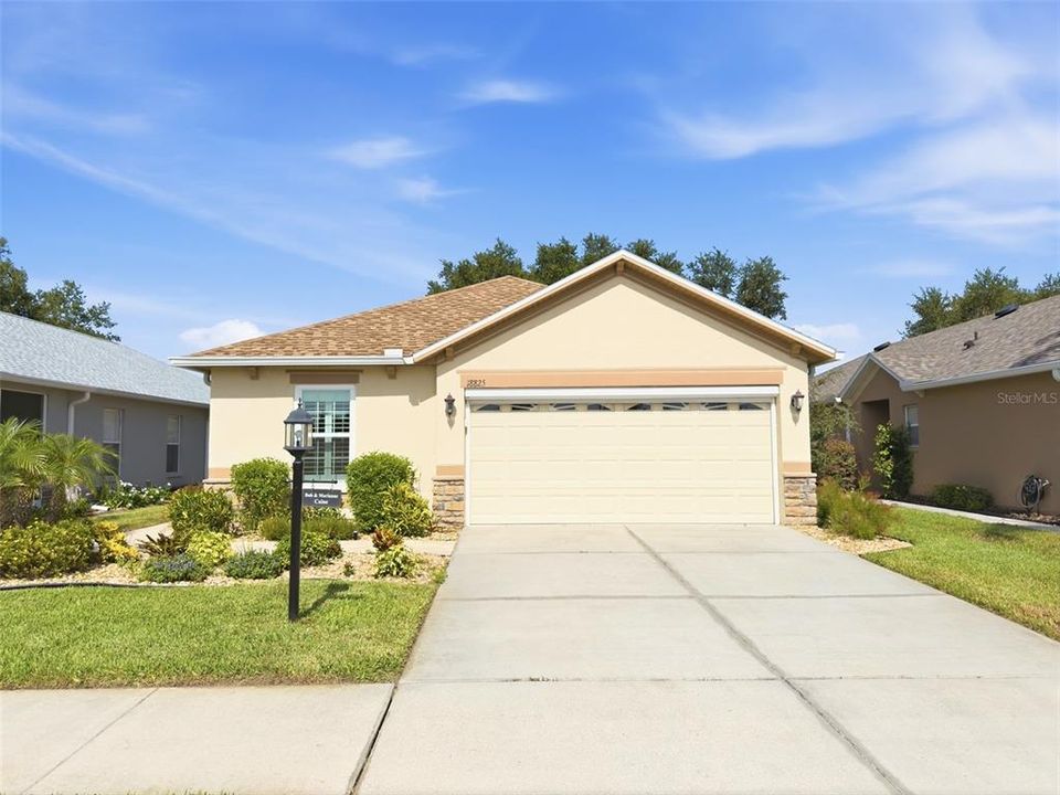 For Sale: $255,000 (3 beds, 2 baths, 1300 Square Feet)