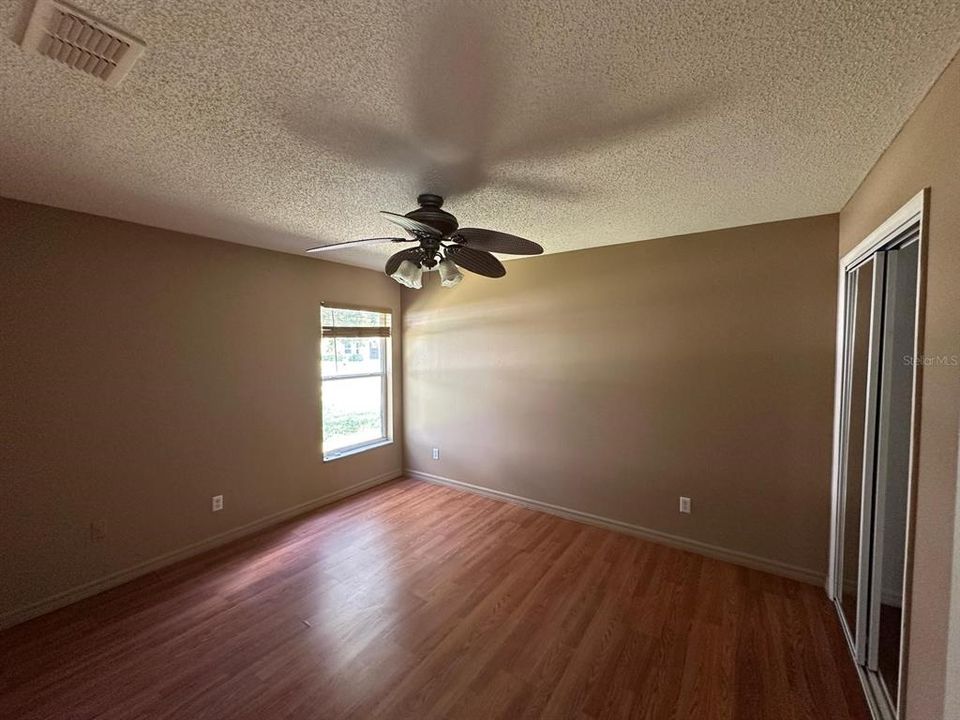 For Rent: $2,100 (3 beds, 2 baths, 2028 Square Feet)