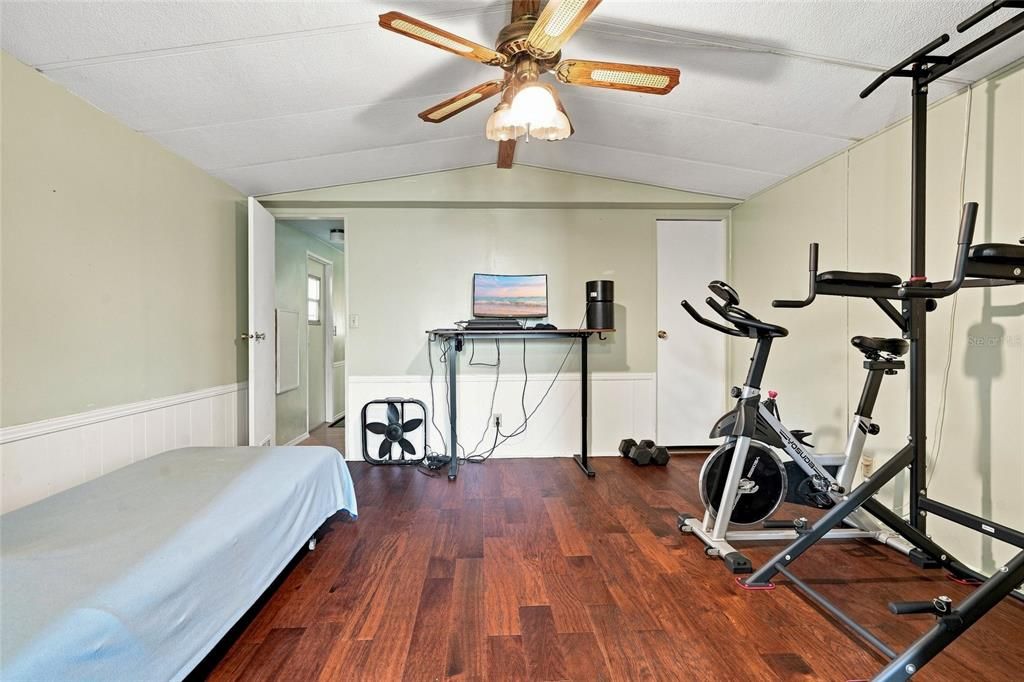 For Sale: $144,900 (3 beds, 3 baths, 1344 Square Feet)