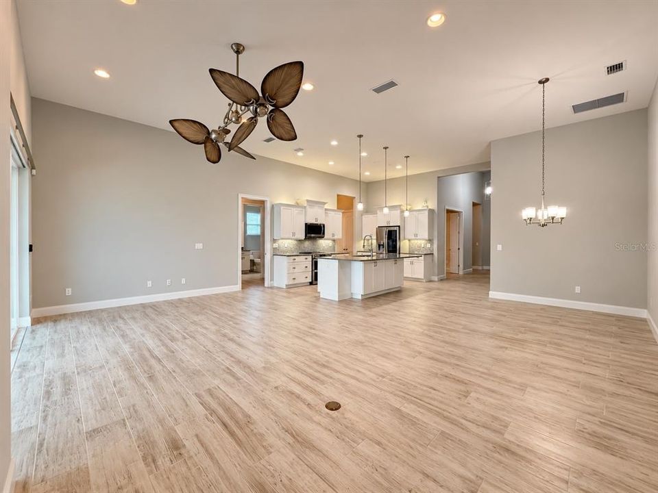 Active With Contract: $775,000 (4 beds, 3 baths, 2511 Square Feet)