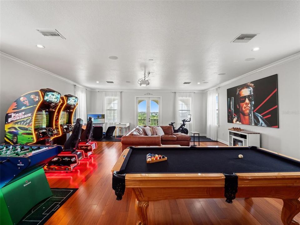 For Sale: $1,349,999 (4 beds, 4 baths, 4607 Square Feet)