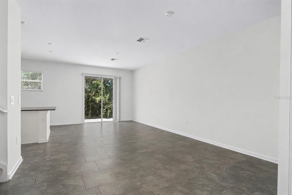 For Sale: $330,000 (3 beds, 2 baths, 1797 Square Feet)