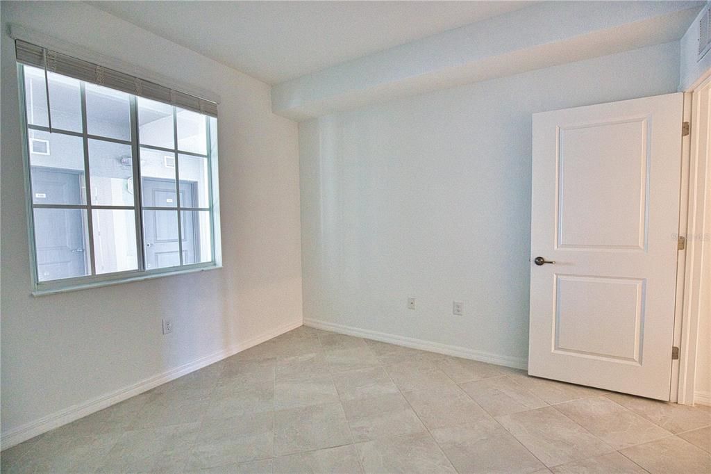 For Rent: $1,800 (2 beds, 2 baths, 1124 Square Feet)