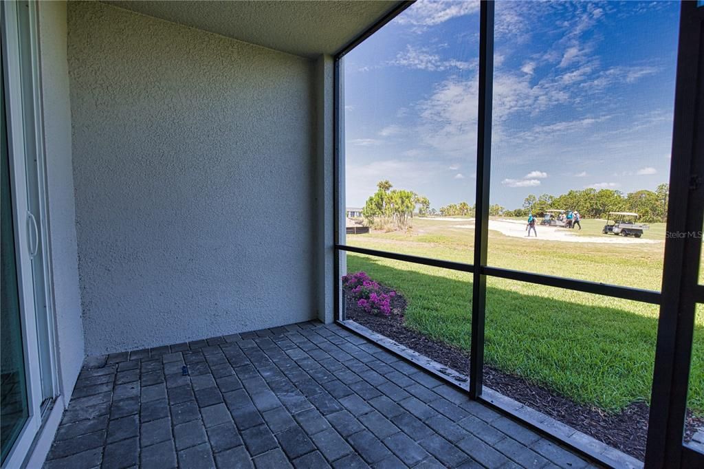 For Rent: $1,800 (2 beds, 2 baths, 1124 Square Feet)