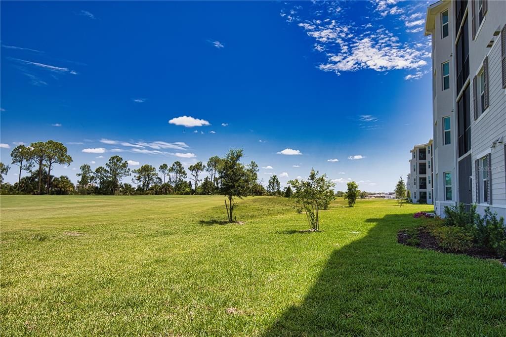 For Rent: $1,800 (2 beds, 2 baths, 1124 Square Feet)