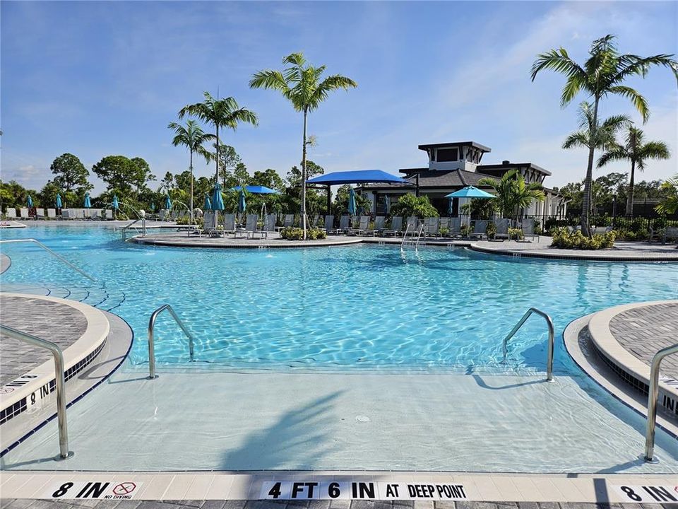 For Rent: $1,800 (2 beds, 2 baths, 1124 Square Feet)