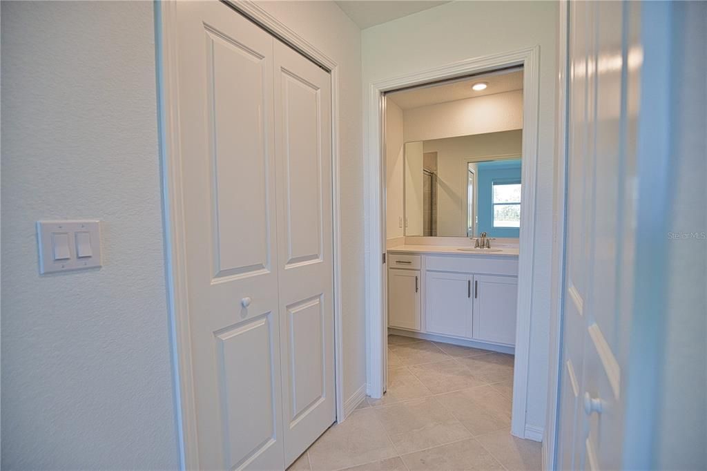 For Rent: $1,800 (2 beds, 2 baths, 1124 Square Feet)