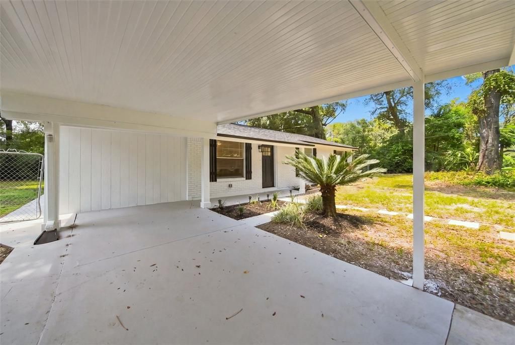 For Sale: $289,900 (3 beds, 2 baths, 1275 Square Feet)