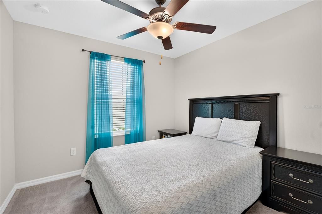 For Sale: $325,000 (4 beds, 2 baths, 1914 Square Feet)