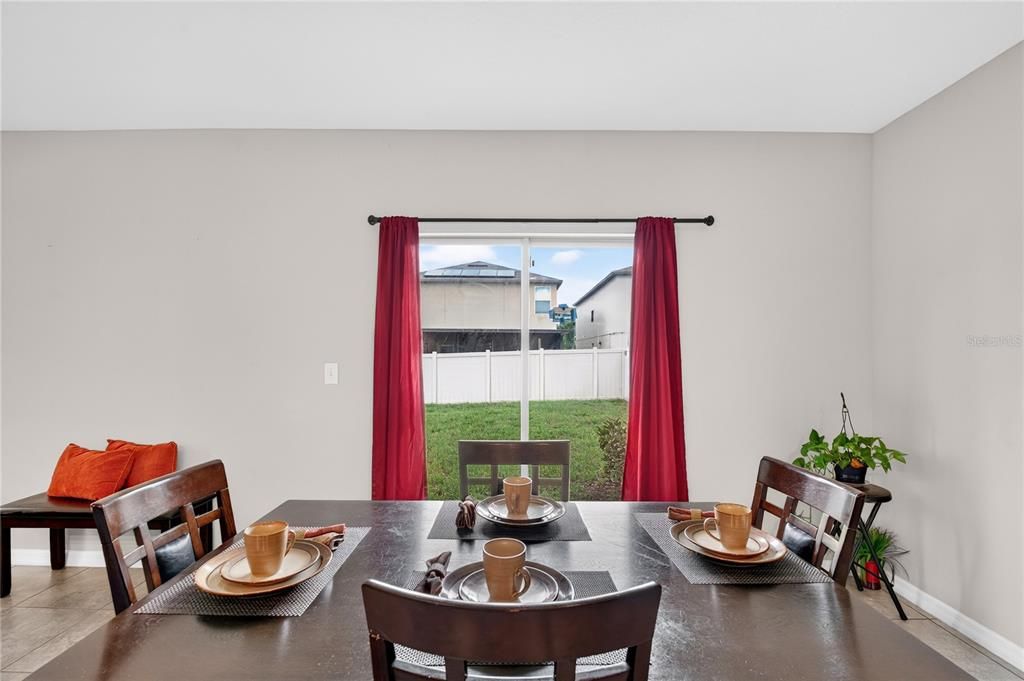 For Sale: $325,000 (4 beds, 2 baths, 1914 Square Feet)