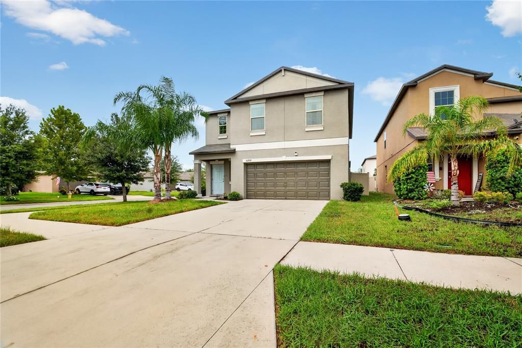 For Sale: $325,000 (4 beds, 2 baths, 1914 Square Feet)