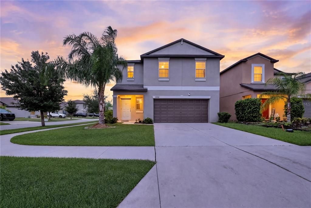 For Sale: $325,000 (4 beds, 2 baths, 1914 Square Feet)