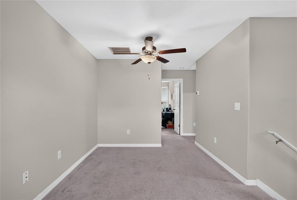 For Sale: $325,000 (4 beds, 2 baths, 1914 Square Feet)