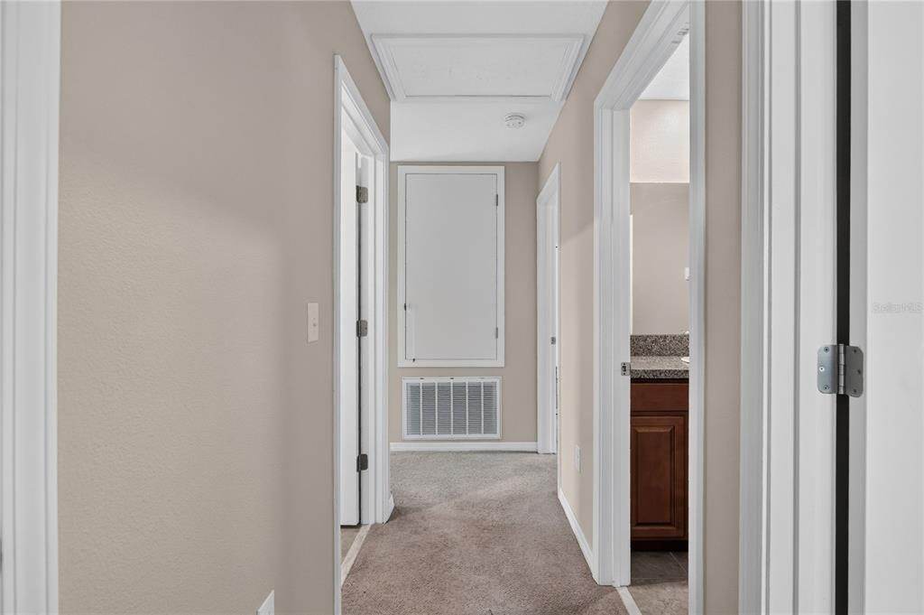 For Sale: $325,000 (4 beds, 2 baths, 1914 Square Feet)