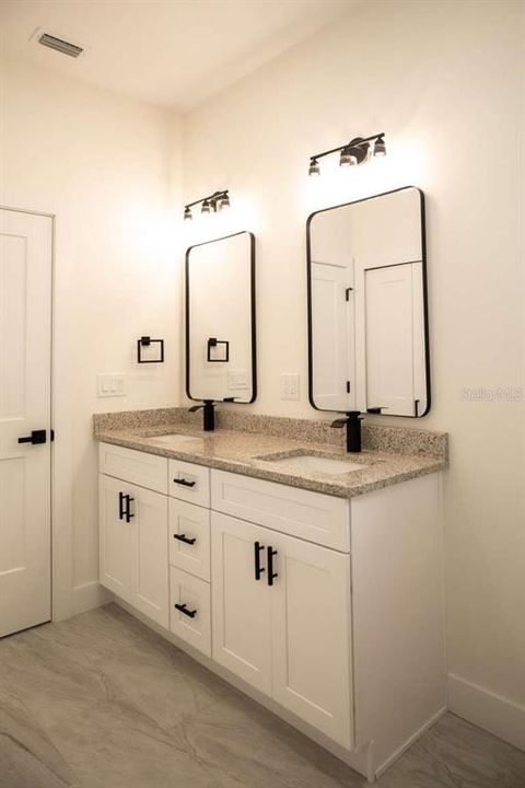 For Sale: $329,000 (3 beds, 2 baths, 1556 Square Feet)