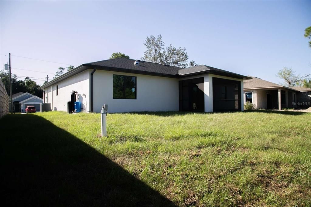 For Sale: $329,000 (3 beds, 2 baths, 1556 Square Feet)