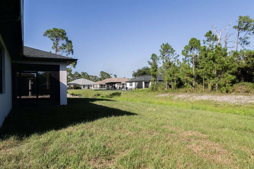 For Sale: $329,000 (3 beds, 2 baths, 1556 Square Feet)