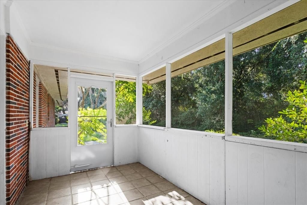 For Sale: $450,000 (3 beds, 2 baths, 2338 Square Feet)