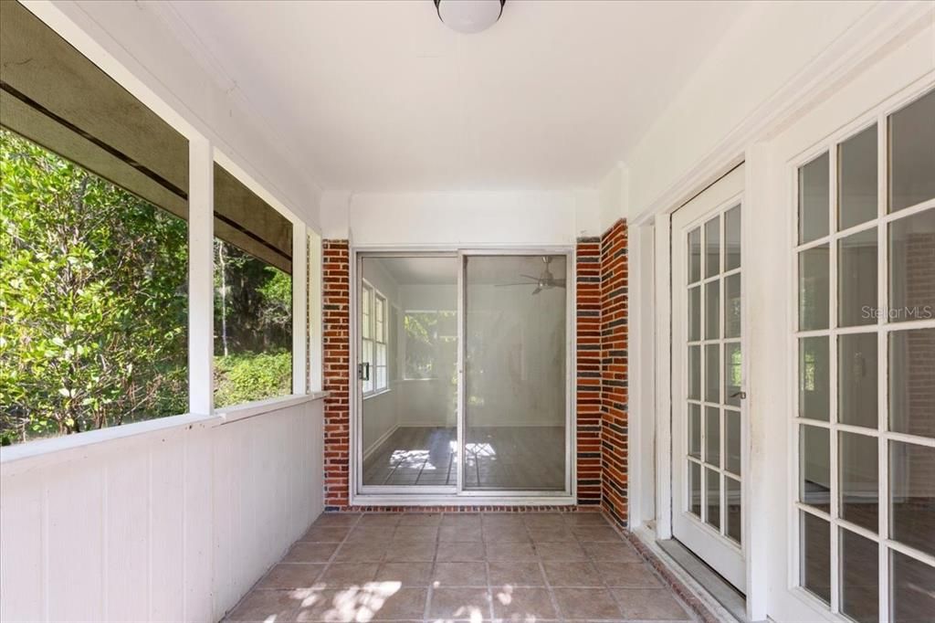 For Sale: $450,000 (3 beds, 2 baths, 2338 Square Feet)