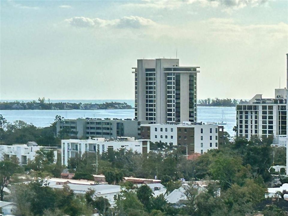 待售: $620,000 (2 贝兹, 2 浴室, 1442 平方英尺)