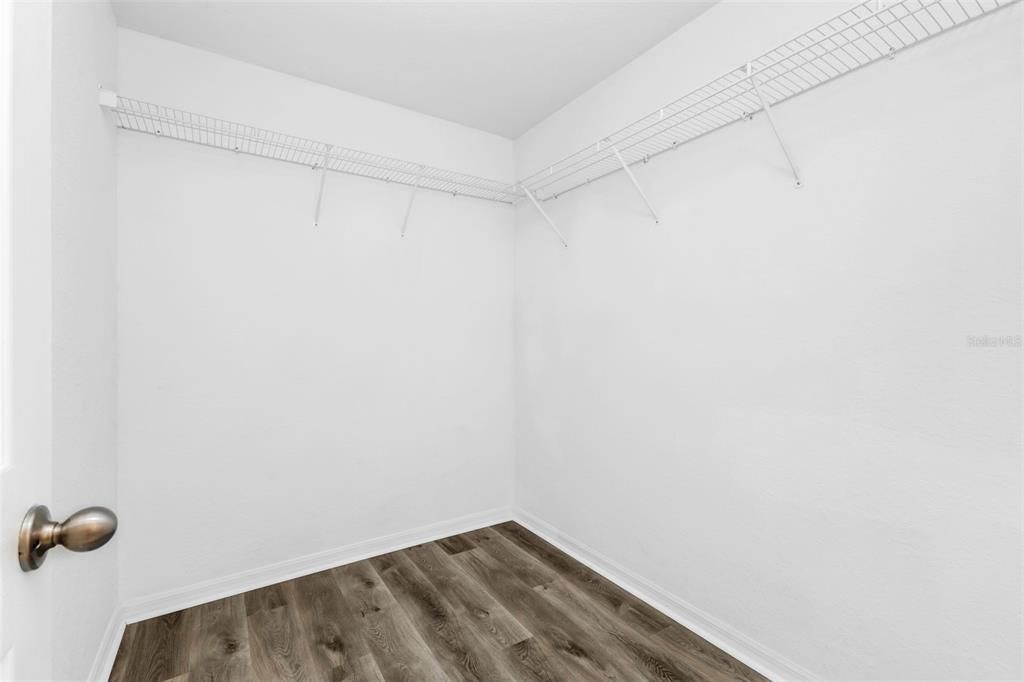 For Sale: $339,000 (3 beds, 2 baths, 1639 Square Feet)