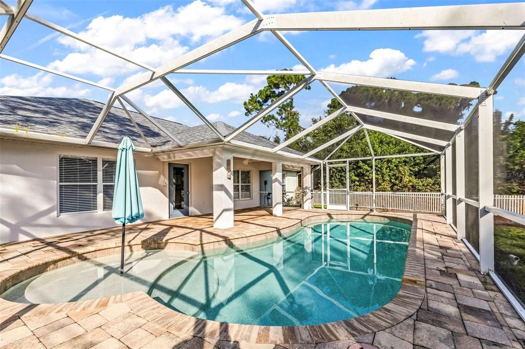For Sale: $339,000 (3 beds, 2 baths, 1639 Square Feet)