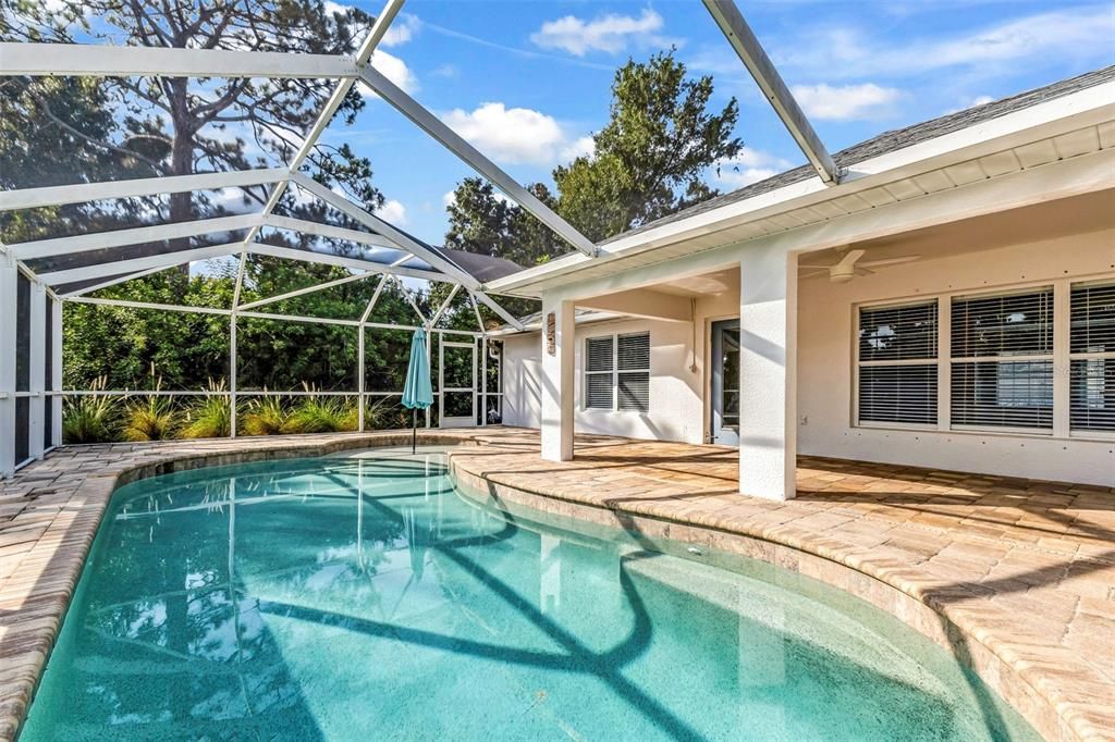 For Sale: $339,000 (3 beds, 2 baths, 1639 Square Feet)