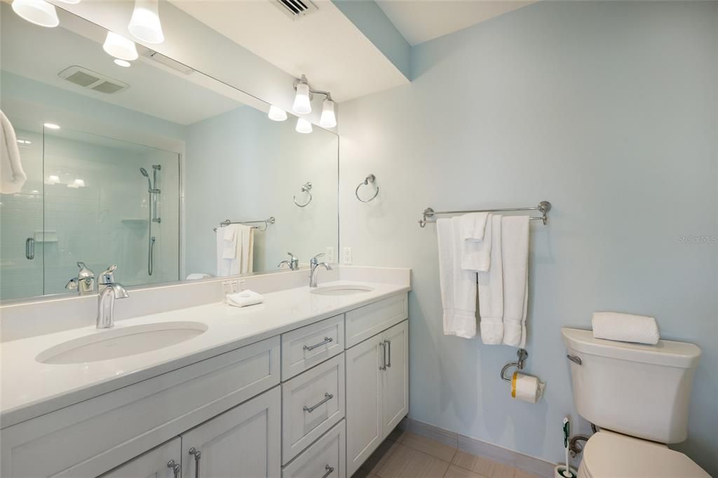 For Sale: $2,595,000 (3 beds, 3 baths, 1652 Square Feet)