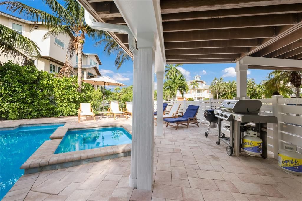 For Sale: $2,595,000 (3 beds, 3 baths, 1652 Square Feet)