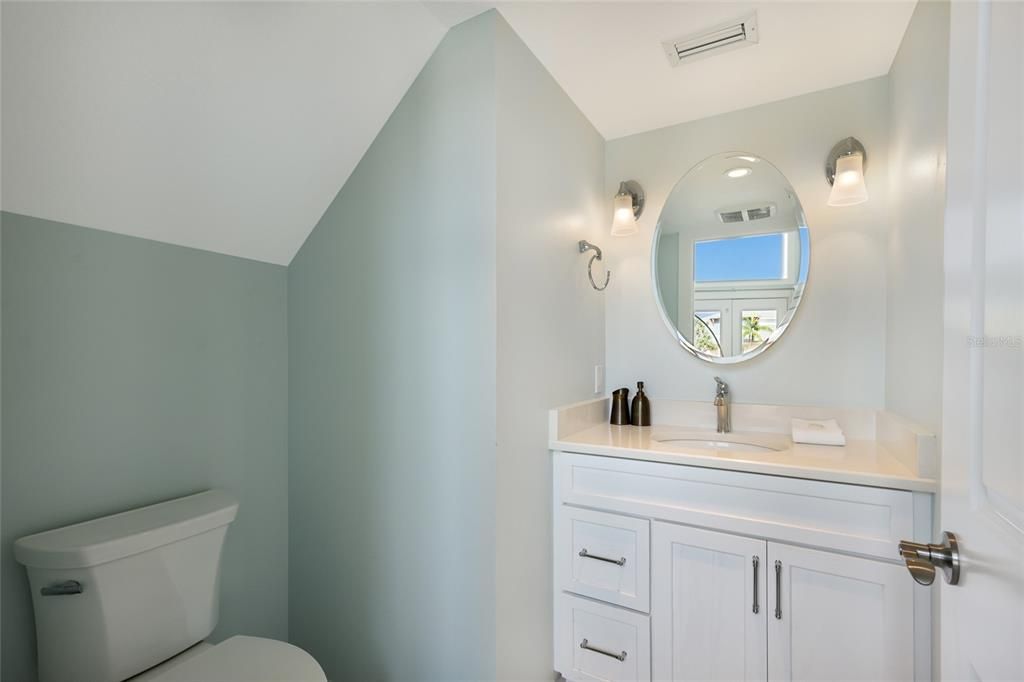 For Sale: $2,595,000 (3 beds, 3 baths, 1652 Square Feet)