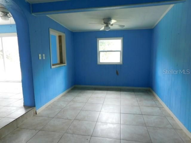 For Sale: $117,000 (3 beds, 2 baths, 1188 Square Feet)