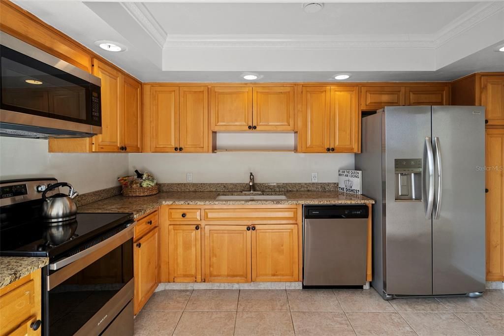 В аренду: $3,995 (2 спален, 2 ванн, 1702 Квадратных фут)