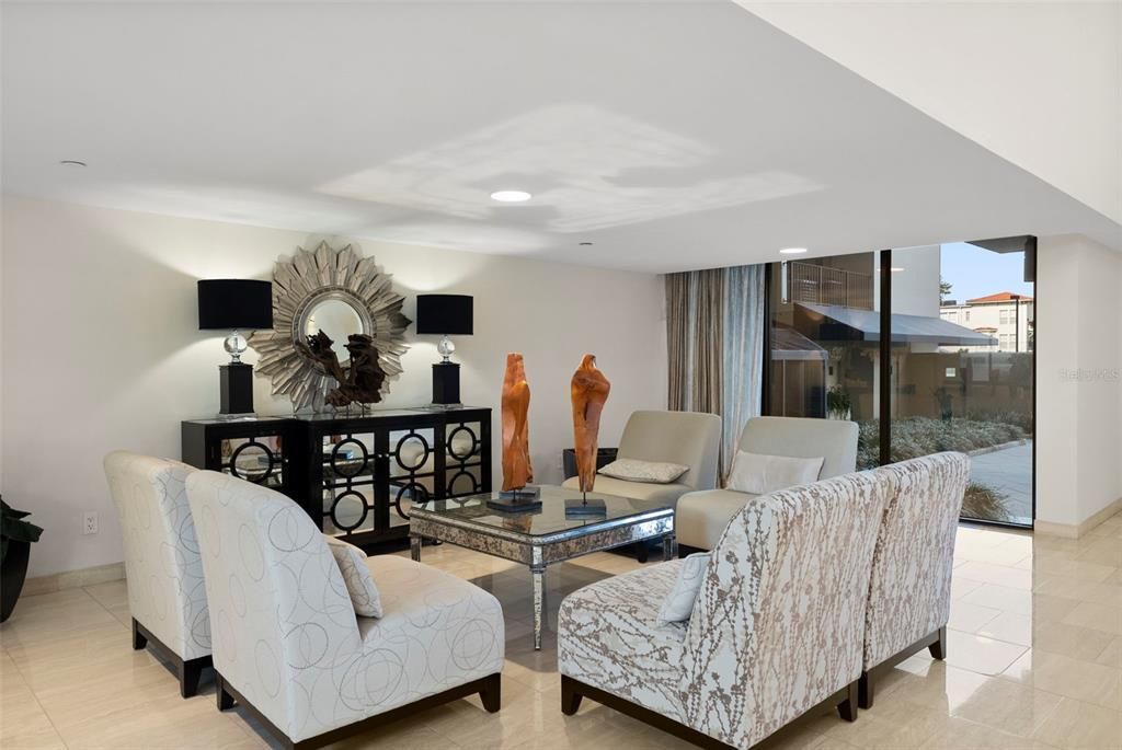 В аренду: $3,995 (2 спален, 2 ванн, 1702 Квадратных фут)