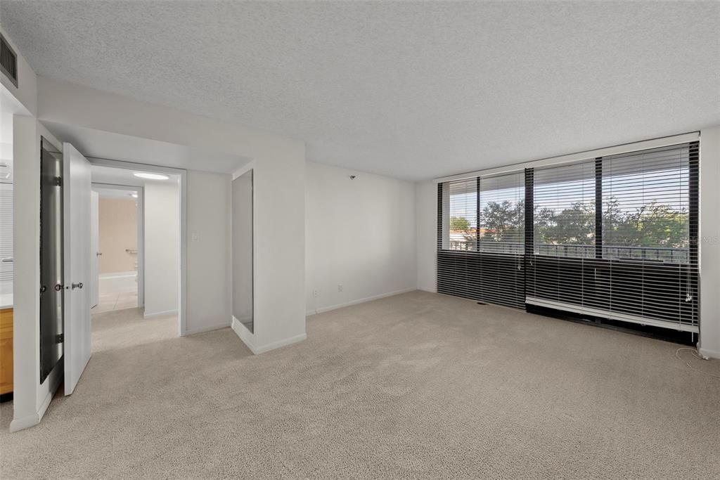 В аренду: $3,995 (2 спален, 2 ванн, 1702 Квадратных фут)