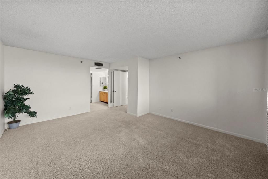 В аренду: $3,995 (2 спален, 2 ванн, 1702 Квадратных фут)