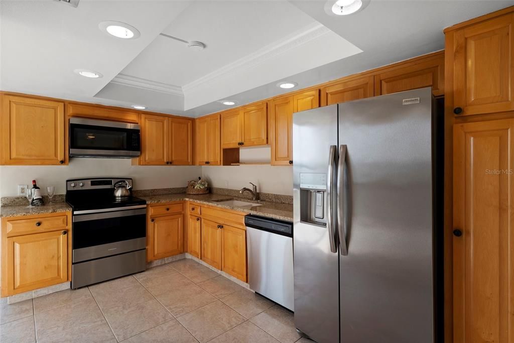 В аренду: $3,995 (2 спален, 2 ванн, 1702 Квадратных фут)