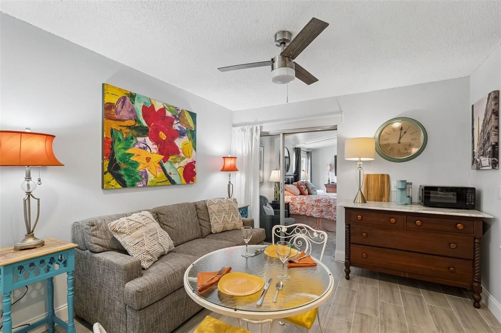 For Sale: $260,000 (2 beds, 2 baths, 1224 Square Feet)